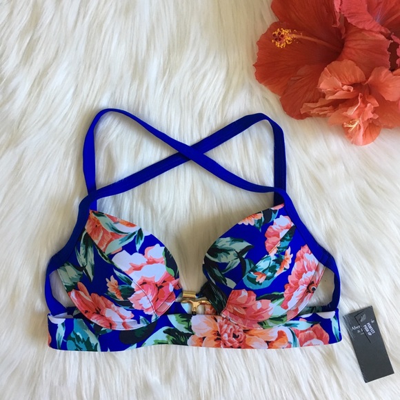 Abercrombie & Fitch Other - Push Up Plunge Bikini Top
